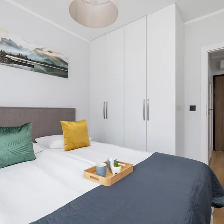 Elegancki W Krakowie Z Klimatyzacja I Dostepem Do Silowni By Renters * 크라쿠프