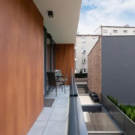 Elegancki W Krakowie Z Klimatyzacja I Dostepem Do Silowni By Renters * 克拉科夫